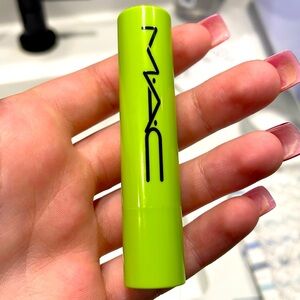 Mac Lip Squirt Plumping pen! NWOB shade “Like Squirt”